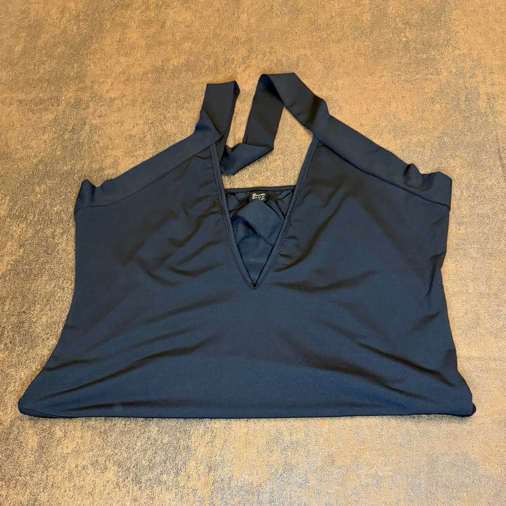 Black‎ V-Neck bodysuit